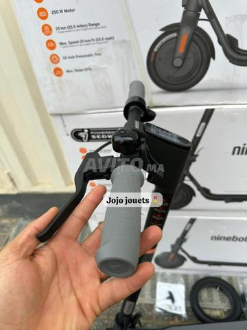سكوتر كهربائي ناينبوت