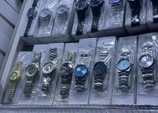 Montres Homme Élégantes – Plusieurs Modèles