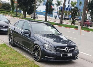 Bonjour, Mercedes 220c pack AMG