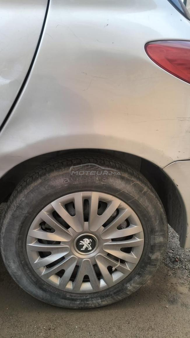 Peugeot 206 Plus Essence fin 2011 سيارة نقية
