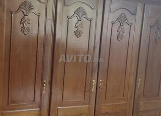 خزانة بأحرف بحالة جيدة جدا (2023)