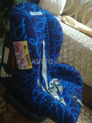 كرسي سيارة في حالة جيدة جدا