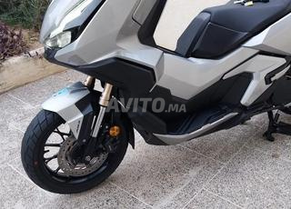 هوندا ADV 350 مجهزة تجهيزًا كاملاً