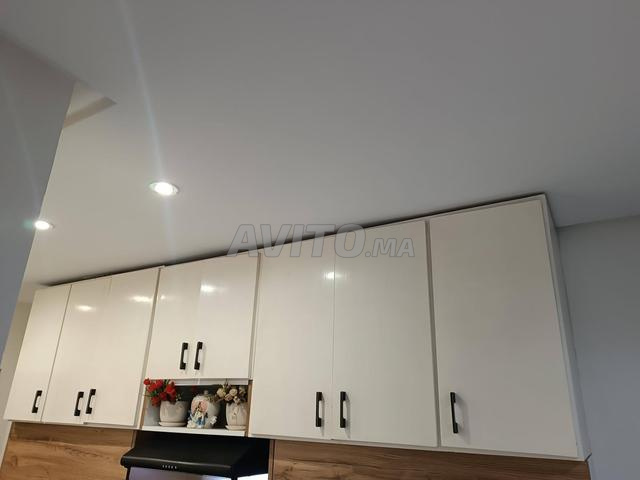 ✅ خزانة ملابس خشبية مع لون أبيض