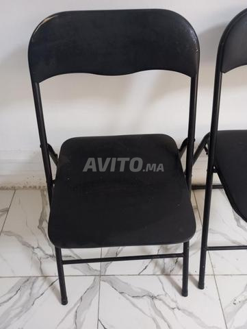 2 كراسي سوداء