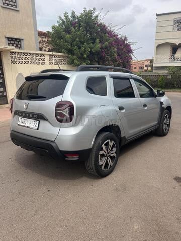 داسيا داستر يدوي