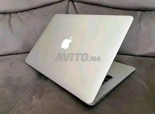 MacBook 2015 نحيف i5 air قرص 256 SSD بطارية 5 ساعات