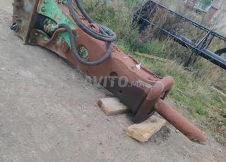 مطرقة مونتابير V43