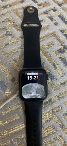 ساعة Apple Watch Series 4 GPS و Cellular