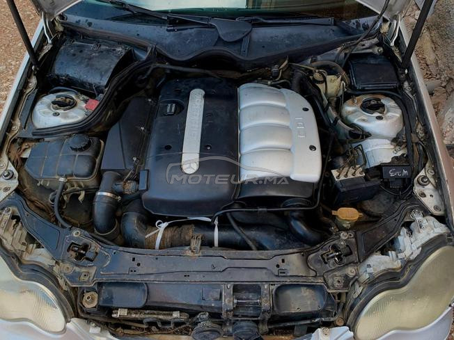 Mercedes-Benz 220 Diesel Manuelle 2002 à Tan-Tan