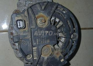 مولد كهرباء