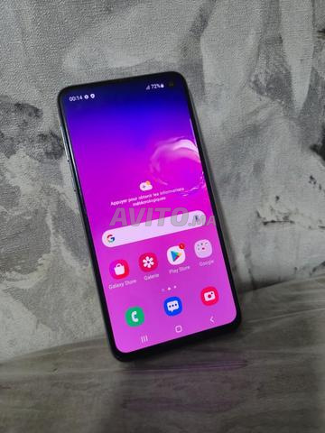 Samsung S10e