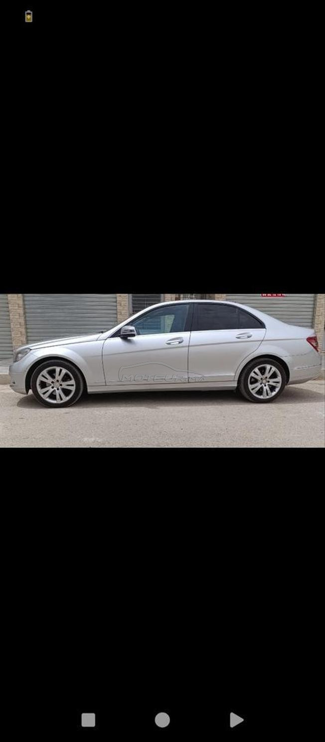 Mercedes-Benz 220 Diesel Automatique 2008 à Taza