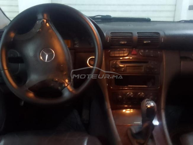 voiture Mercedes c 200 