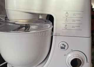 روبوت حلويات، عجانة