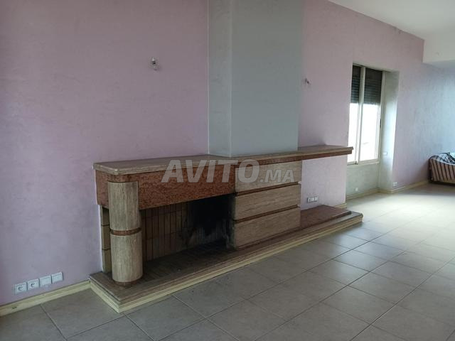 Studio à louer Bourgogne Est spacieux - image 4