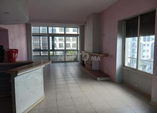 استوديو للإيجار، بورغون إيست، واسع