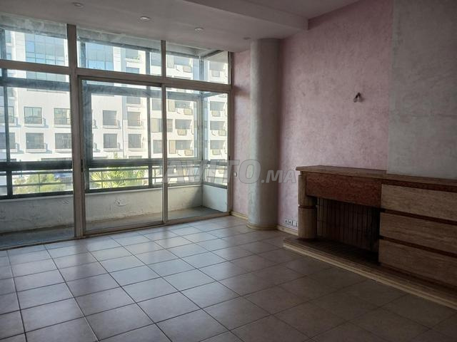 Studio à louer Bourgogne Est spacieux - image 3