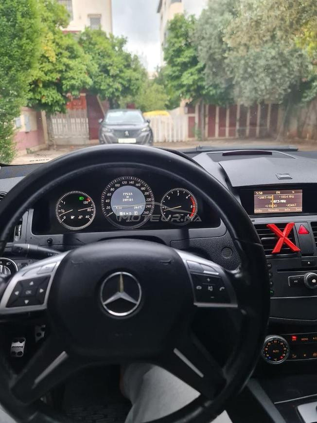 Mercedes-Benz 220 Diesel Automatique 2010 à Oujda