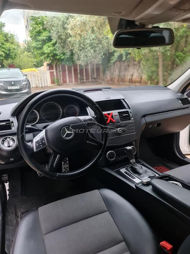 Mercedes-Benz 220 Diesel Automatique 2010 à Oujda