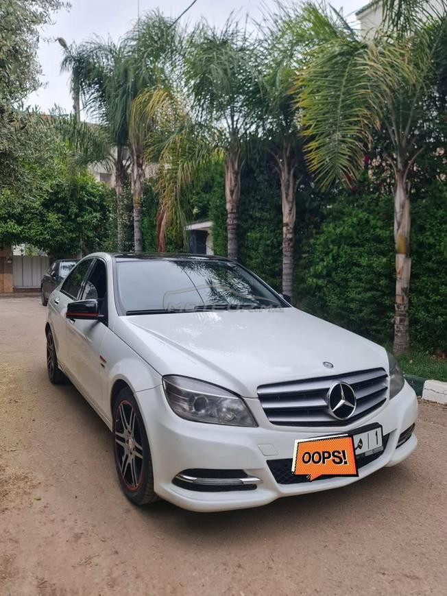 Mercedes-Benz 220 Diesel Automatique 2010 à Oujda