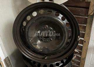 4 جنوط فورد و 4 جنوط إيبيزا