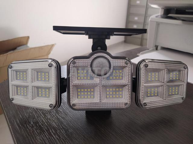 مصباح الطاقة الشمسية بثلاثة مصابيح