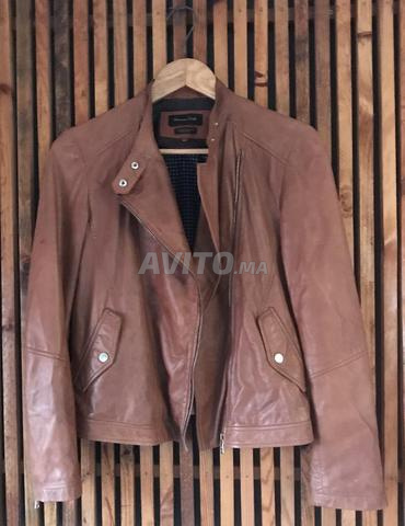 جاكيت جلد نسائي كراميل Massimo Dutti