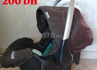 كرسي أطفال للسيارة