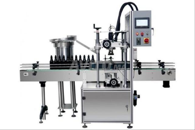 آلة غلق أوتوماتيكية وشبه أوتوماتيكية