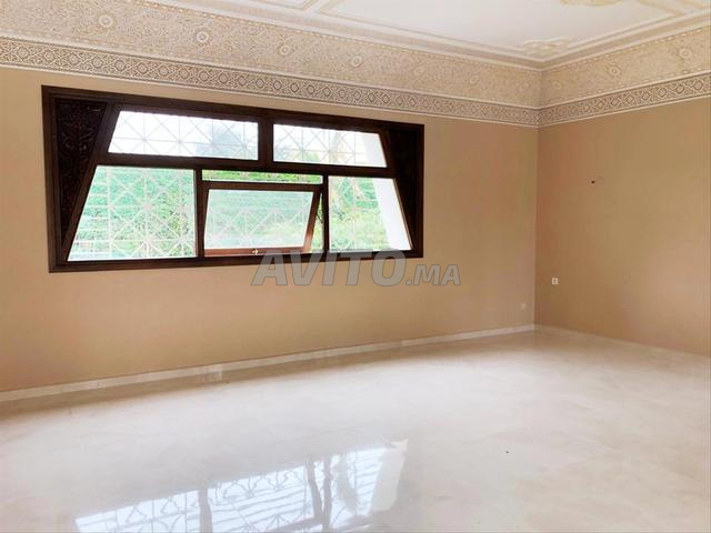 Villa neuve avec piscine à louer à Souissi - 2