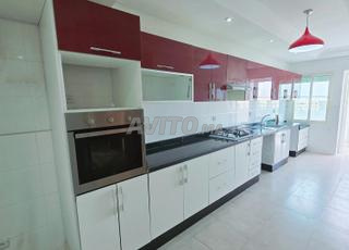 شقة للبيع بمساحة 195 متر مربع في كاليفورنيا باشكو