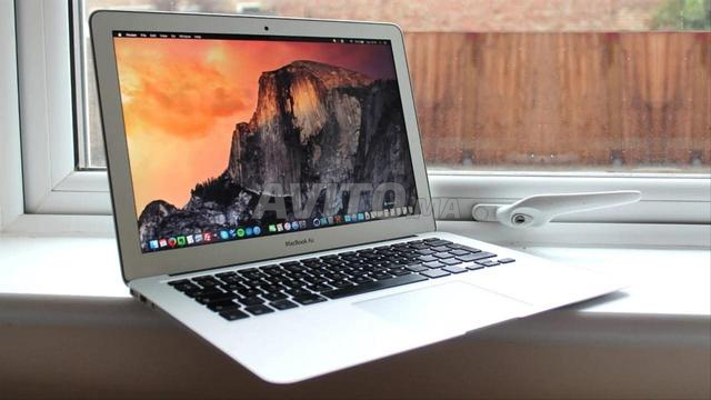 MacBook Slime i5 air Disc 256 SSD batterie 6h