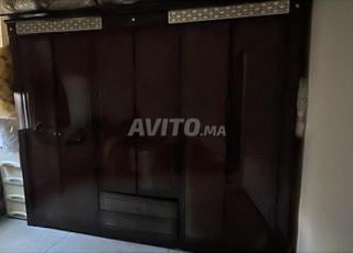 Armoire / dressing en bon état