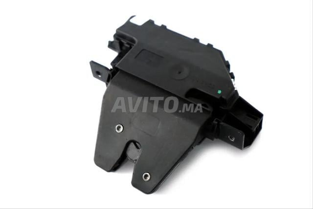 Serrure de coffre – BMW (Import Europe)