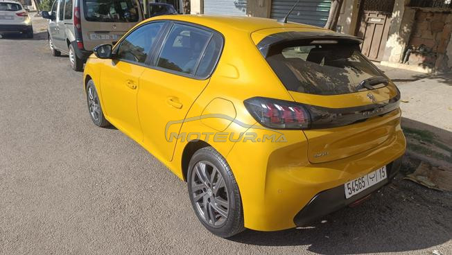 très belle voiture 