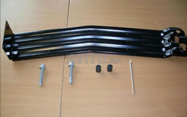 قاعدة تثبيت عجلة احتياطية كادي أصلية جديدة