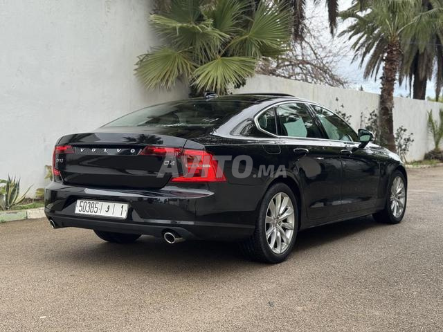 Volvo S90 momentum BVA Diesel 2021 à Fès