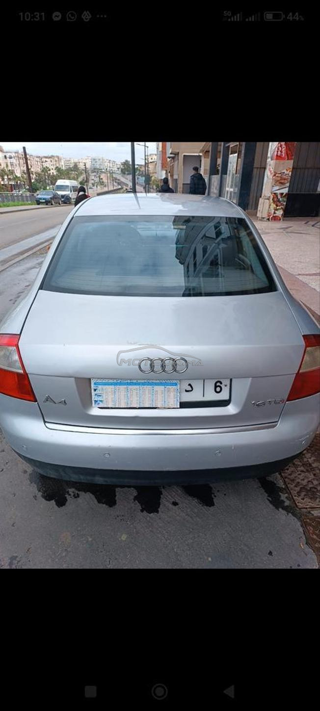 voiture marque Audi A4 1,9D