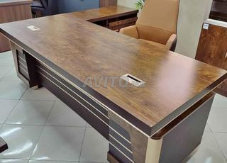 Bureau premium alliant confort, solidité et style