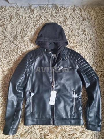 Veste Celio en cuir neuve avec étiquette 