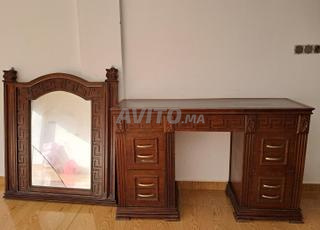 Bureau avec miroir