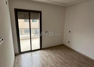 Appartement avec terrasse idéal pr investissement