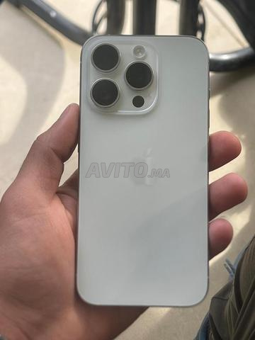 iPhone 15pro 128GB comme neuf