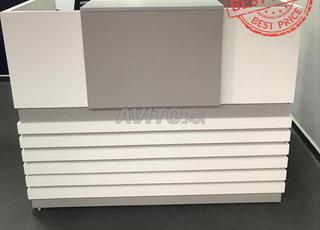 Comptoir d'accueil avec caisson mobile