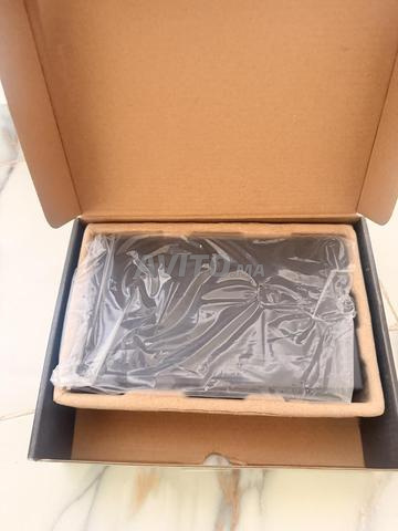 Switch PoE ZKTeco neuf (pour caméras IP / réseau)