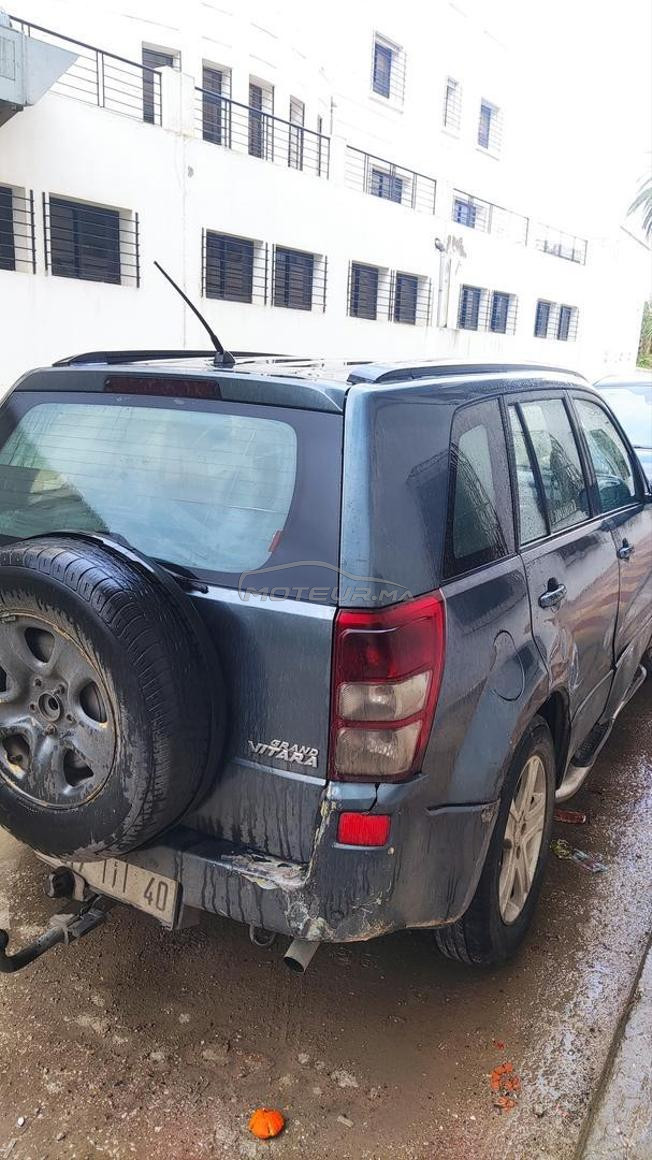 سيارة ممتازة جيجان 4بالضو. البصمة سطاح الجلد
