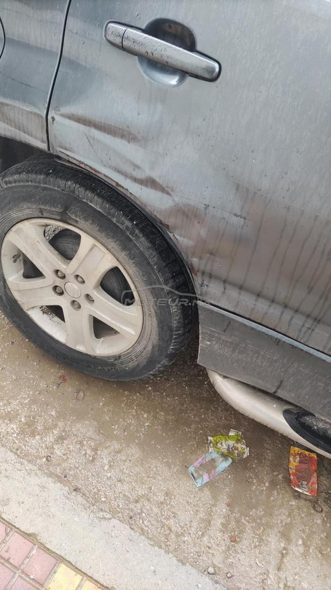 سيارة ممتازة جيجان 4بالضو. البصمة سطاح الجلد
