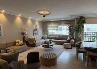 شقة للبيع 183 متر مربع في الدار البيضاء