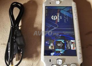 بي إس بي سليم مع لعبة